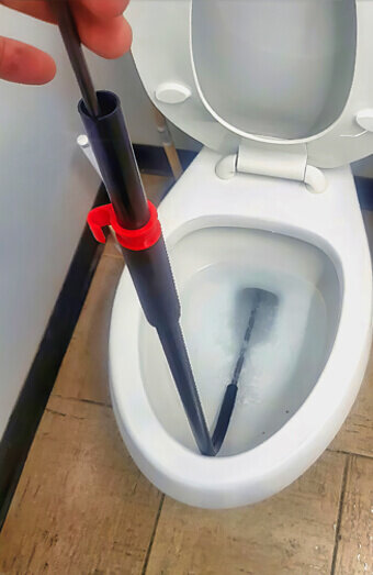 https://blockeddrainsgwelup.com.au/uploads/2025/07/blocked-toilet-57058.jpg